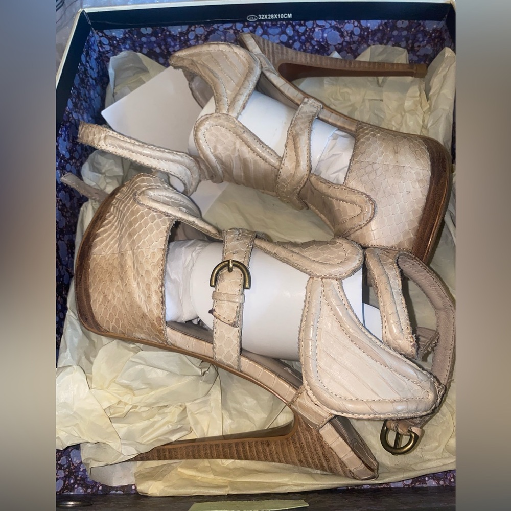 Haven’t worn in years- Need TCL and a New Home  ❤️ Max Studios x Leon Max